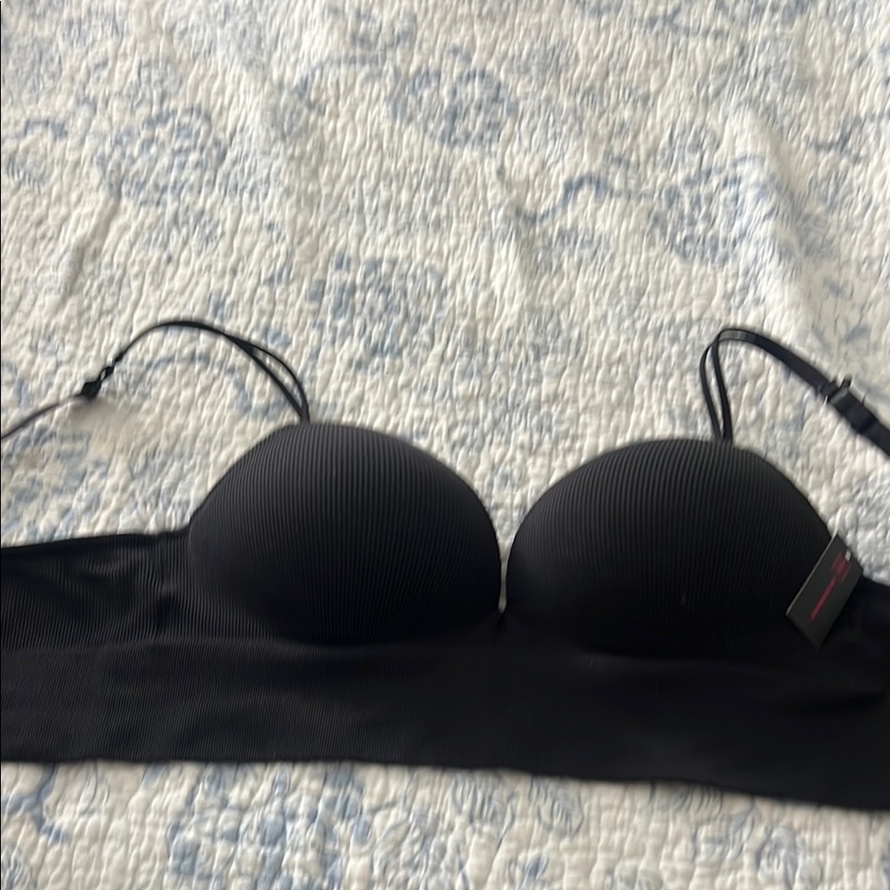 No Boundaries Black Seamless Underwire Bra